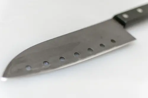 菜刀底部「多一排洞」用途是啥？正解不是裝飾　廠商解答：超實用
