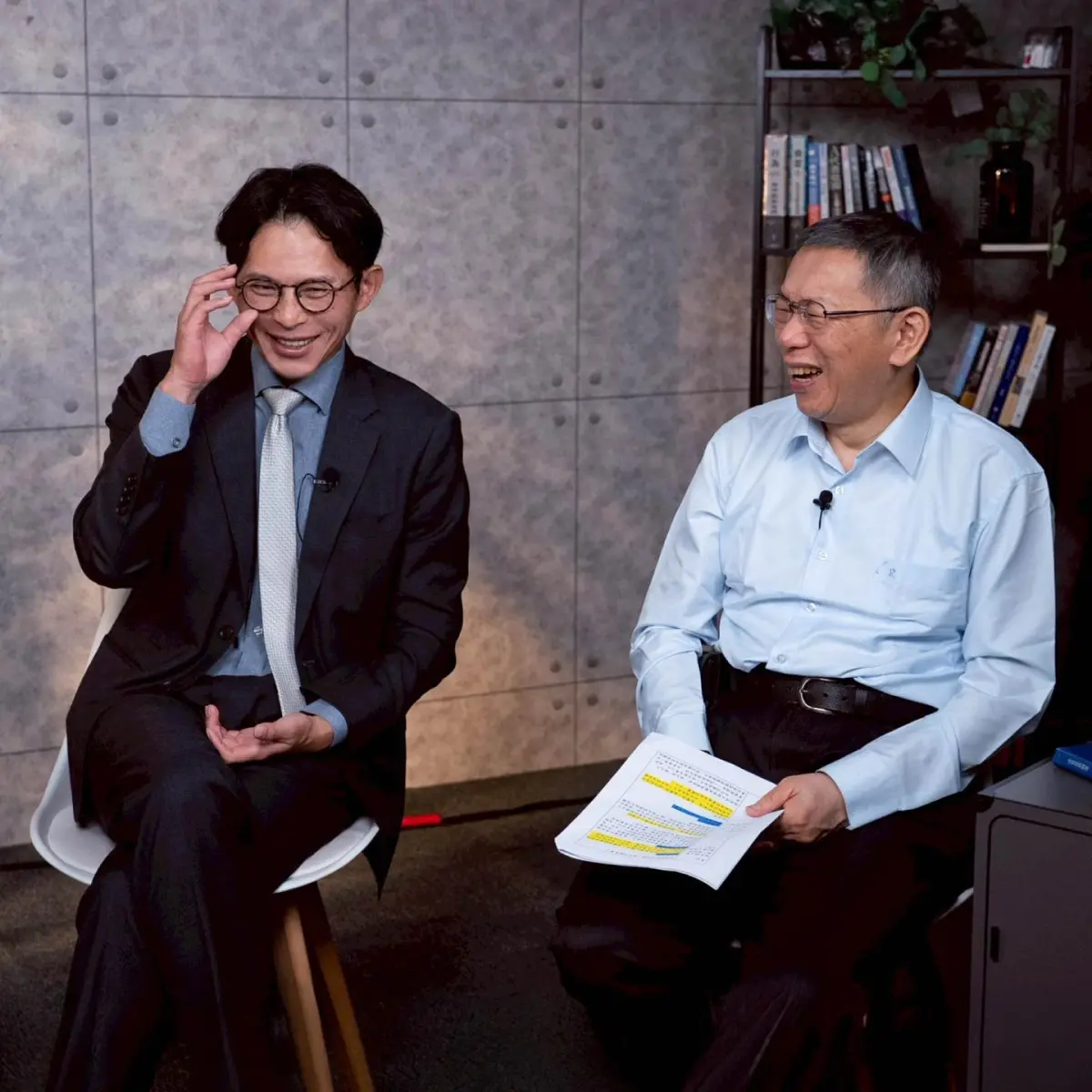 復出ready！柯文哲曬黃國昌同框照 預告交保後首合體直播