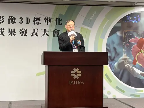 ▲台大醫院院長余忠仁。（圖／記者張乃文攝）