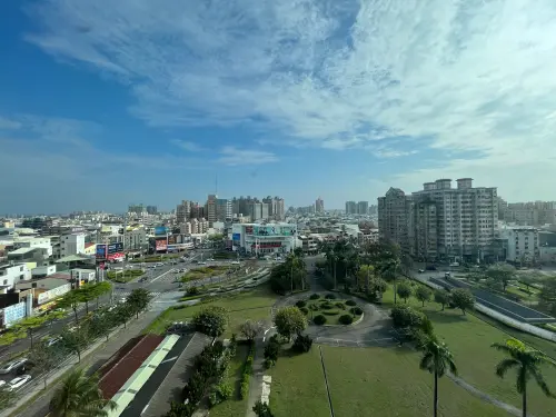 ▲信義房屋專家預估，明年台南房市仍延續今年基調，以自住需求為主，整體價量維持「持平、盤整」態勢。（圖／信義房屋）