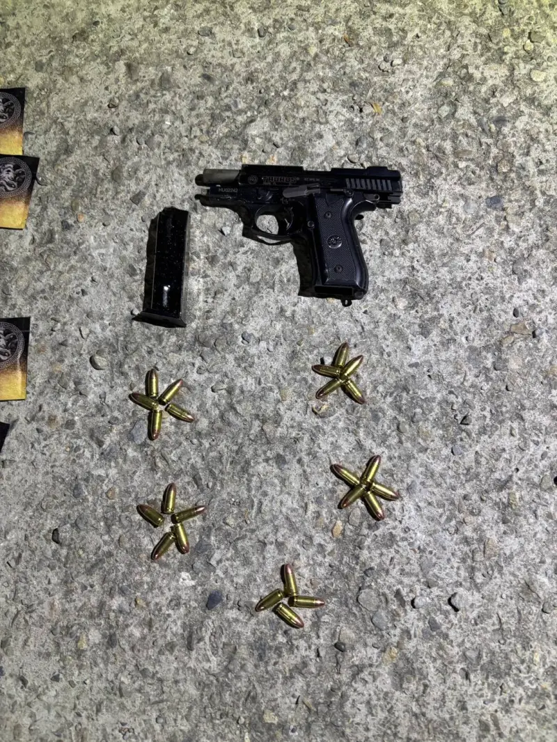    ▲警方起出陳姓男子的槍枝與子彈。（圖／警方提供，2025.12.04）  