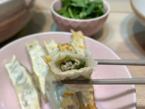 香菜大爆發！內行買回家包水餃　內餡「加1物」太神：比外面好吃
