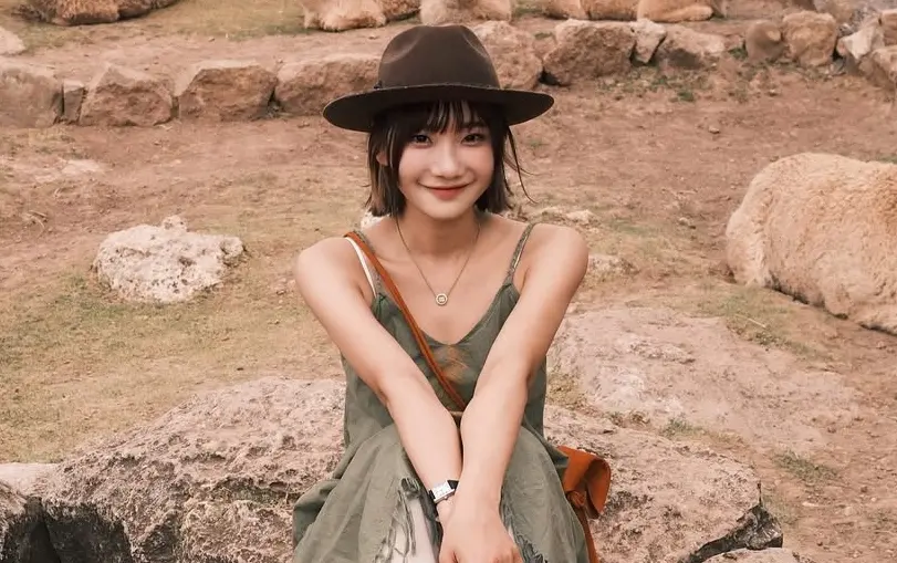 愛莉莎莎杜拜留學定位在中國！社群遭洗版 她怒反擊：這也能獵巫