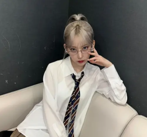 ▲Le Sserafim 宮脇咲良 IG@39saku_chan