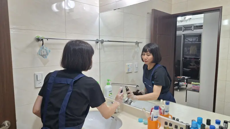 ▲居家清潔平台潔客幫透露，透過長期累積服務時數晉升等級、通過專業認證、提高效率與穩定性，都可以獲得更佳的薪資。（圖／戴小姐提供）
