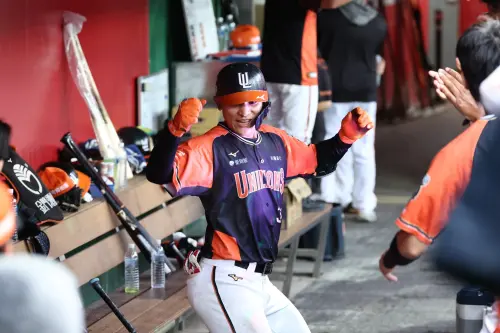 中職／讚林岱安私底下很「樂天」！張育成猜不透配球：頭腦很靈活
