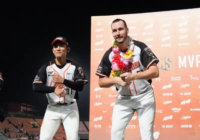 ▲林岱安透過FA制度轉戰富邦悍將正式離開效力11個球季的統一獅，他在球隊官宣後寫下千字長文，特別點名老隊友布雷克，從一開始的磨合到後來一個眼神就能知道彼此的想法。（圖／統一獅提供）