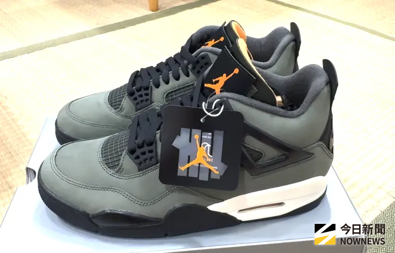 Jordan 4 Undefeated超經典　鞋頭回憶：當年成交價破百萬台幣