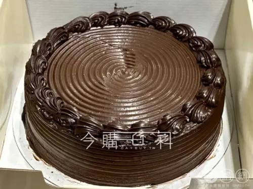 ▲許多會員敲碗，希望好市多消失許久的8吋甘納許巧克力蛋糕能重新回歸。（圖／今購百科 daybuy.tw/costco/）