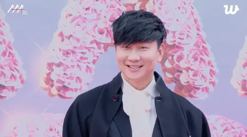 AAA／林俊傑紅毯黑色大衣造型曝光！彩排音漏被讚翻：現場超猛
