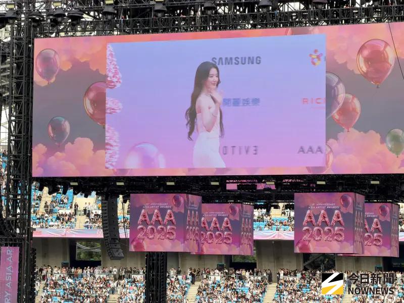 ▲AAA紅毯移師高雄舉辦，特地請到台韓混血的馬佑熙擔任主持人兼翻譯，整場四聲道自由切換，驚豔觀眾。圖為舒華。（圖／讀者提供）