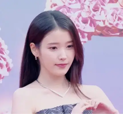 IU紅毯壓軸！5萬人尖叫炸裂高雄