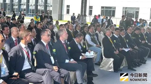 ▲台灣港務公司與華新麗華公司舉辦高雄港A6-A碼頭及華新能源海底電纜廠啟用儀式，有離岸風電產業代表與會。(圖／記者黃守作攝，2025.12.06)