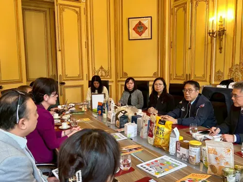 ▲ 黃偉哲推銷台南農特產品。（圖／南市府提供）