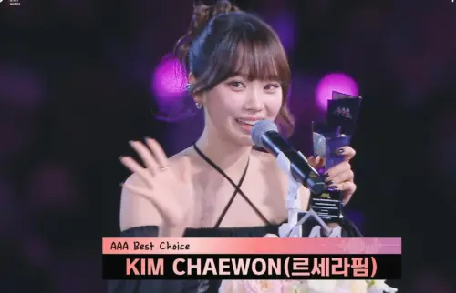 ▲LE SSERAFIM成員金采源AAA（圖／翻攝自Ｗeverse）