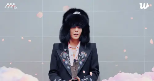 AAA／GD突然現身！拿10週年傳奇男歌手獎　香奈兒皮草帽超級搶眼
