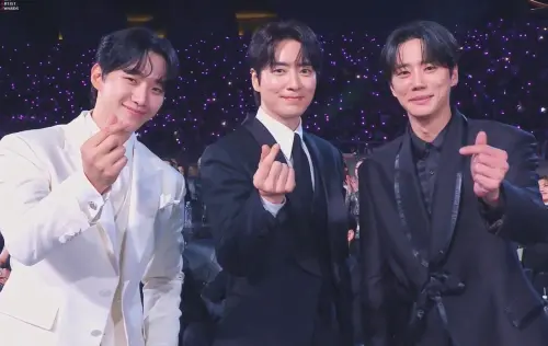 AAA／李Jun三兄弟大集合！李俊昊驚喜合體李濬榮、李浚赫超養眼
