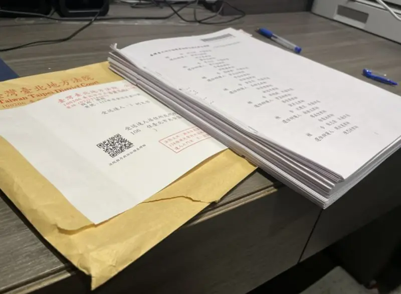 ▲陳佩琪透過社群平台發聲，她稱柯文哲的案子就是『騙票搜索、無理由羈押、沒證據起訴』。（圖／翻攝自陳佩琪臉書）