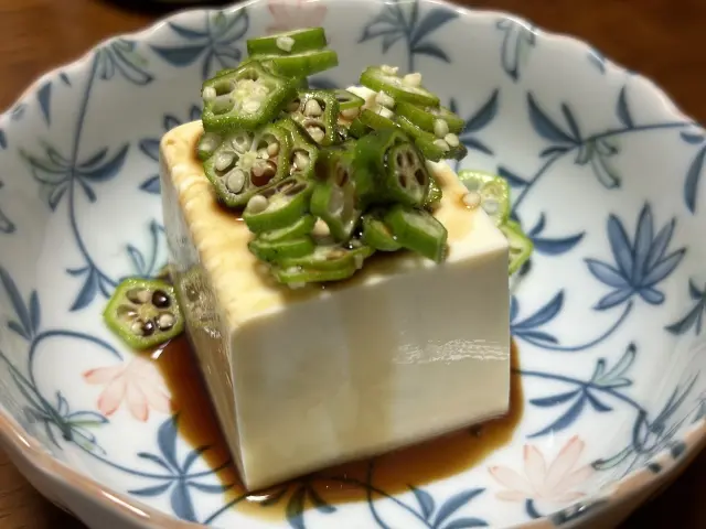 ▲豆腐怎麼料裡都不入味嗎？有一位食品科學家指出，只要先用鹽水汆燙5分鐘，豆腐就會變得超有味道。（示意圖／翻攝自photo）