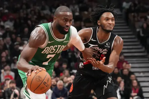 NBA／塞爾提克121：113擊敗暴龍！豪取5連勝　布朗、懷特合砍57分
