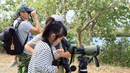 ▲台灣國際觀鳥馬拉松規模逐年增加，不少是親子攜手親近大自然感受飛羽生命力。（圖／主辦單位提供）