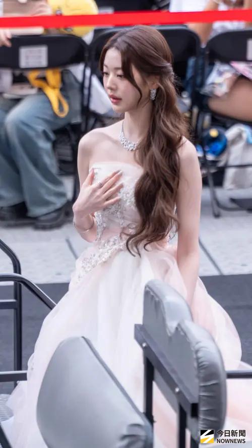 ▲張員瑛在AAA上的一舉一動，都是粉絲們眼中的焦點。（圖／讀者提供）