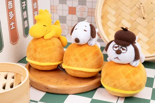 ▲菠蘿油充氣公仔。（圖／Yoyogi Peanuts 花生漫畫/史努比 FB）