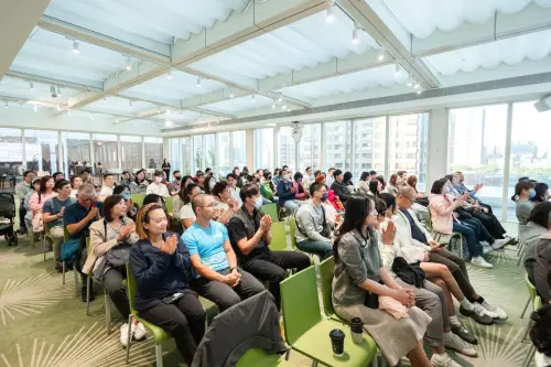 ▲本次坤悅的名人講座報名踴躍，能成功報名的近百位住戶都相當幸運