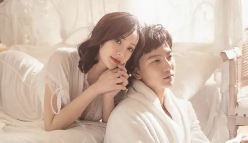 ▲小煜（右）今（8）日證實離婚辣妻言言（左），事實上，兩人過去就時常吵架，女方還曾為此離家出走，更曾因育兒問題吵到快離婚。（圖／小煜 IG @yangchiyu）