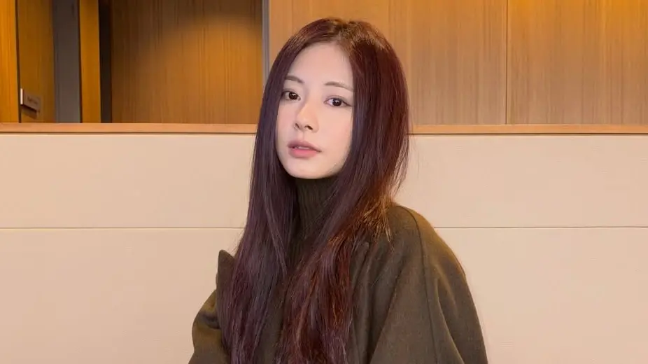 TWICE香港場全黑登台！子瑜全中文悼念災民 溫暖致哀香港火災