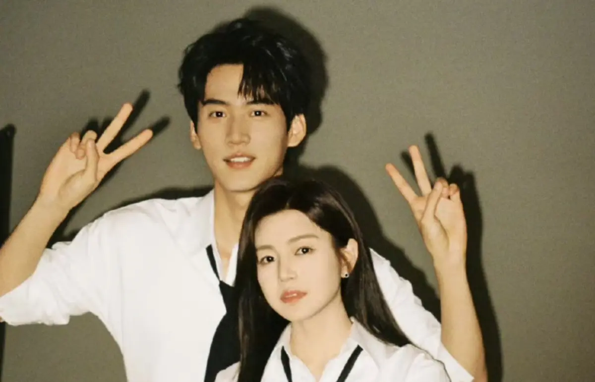 《狙擊蝴蝶》周柯宇是誰？和陳妍希大談19歲格差戀 師姐大有來頭