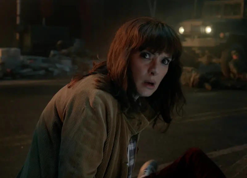 ▲金球獎完全忽略《怪奇物語》（如圖）的最終季，雖然收視開出大紅盤，並沒有得到任何一項提名，失去最後拚獎的機會。而《白蓮花大飯店》成為電視類入圍名單的最大贏家，囊括6項提名。（圖／Netflix提供)