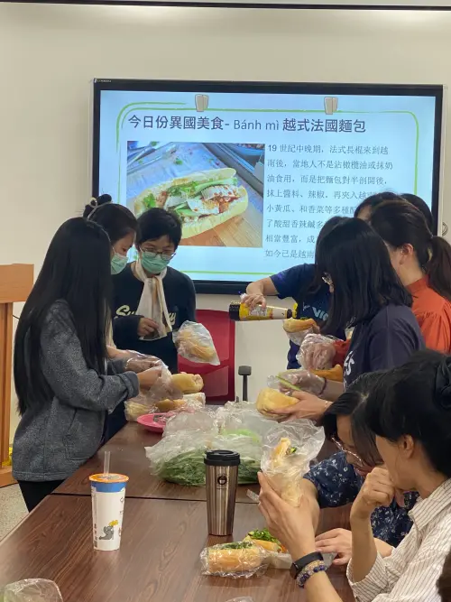 ▲DIY時間（圖／新北市三重區光榮國民小學提供）