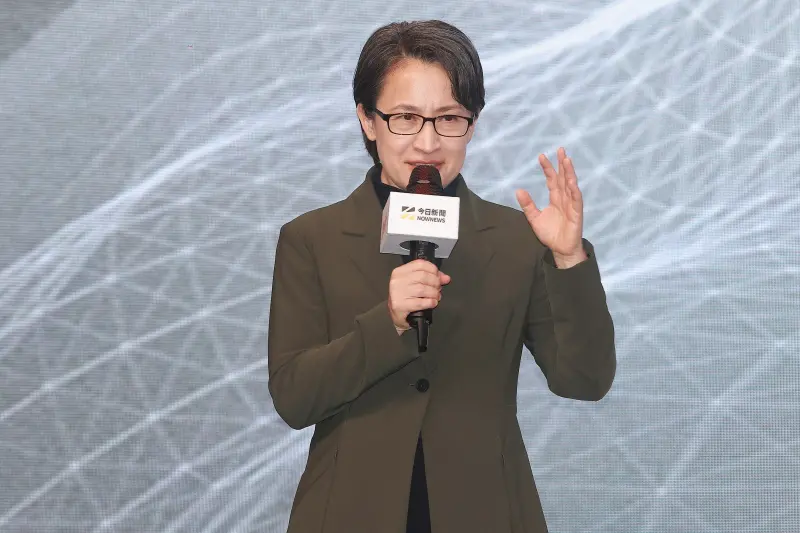 ▲副總統蕭美琴出席NOWNEWS舉辦「跨世代AI青年力論壇」，大讚學生公民提案內容。（圖／攝影中心攝）