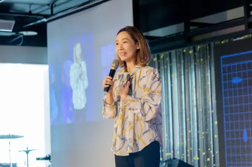 ▲青年共好發展協會吳彬慈秘書長致詞勉勵。（圖／新北市政府教育局提供）