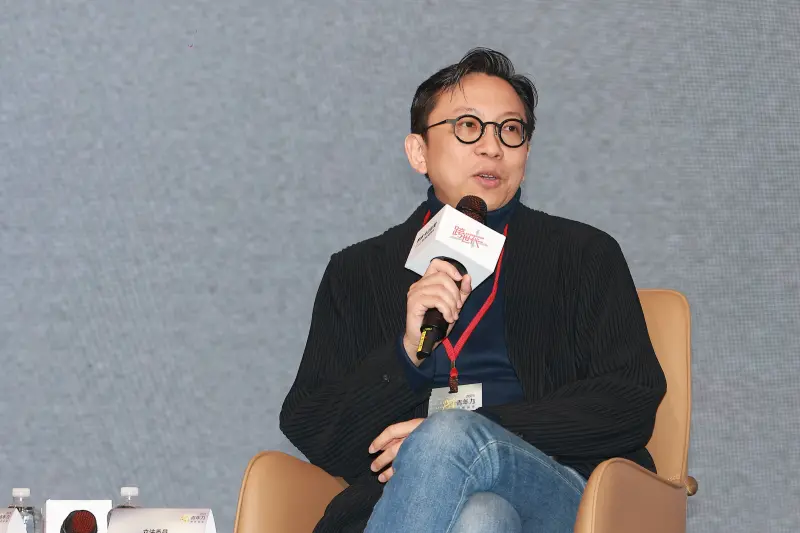 ▲國民黨立委葛如鈞今（9）參與NOWNEWS跨世代《2025 AI青年力國際論壇》接受學生提問。（圖／NOWNEWS攝影中心）