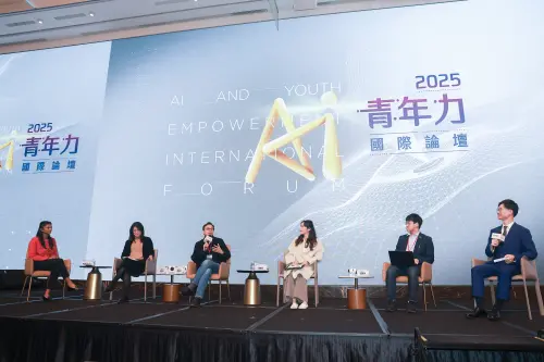 ▲《NOWNEWS今日新聞》舉辦NOWNEWS跨世代《2025AI青年力國際論壇》，美國Z世代網路安全領導者Kyla Guru說，應讓現在家庭中的這些小小孩，提前學習如何正面、友善地與AI互動。（圖／NOWNEWS攝影中心）