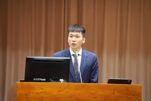 ▲李洋今年9月被任命為首任運動部部長，也已經在立法院接受過質詢。（圖／李洋臉書）