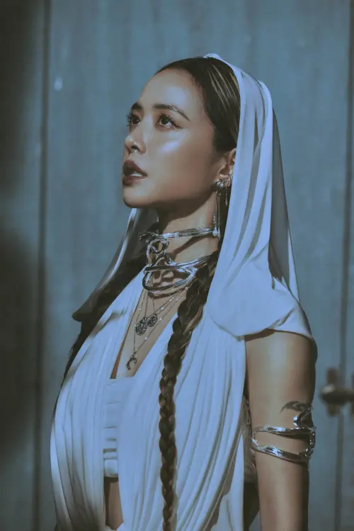 ▲蔡依林新單曲〈Fish Love〉MV造型百變。（圖／凌時差音樂提供）