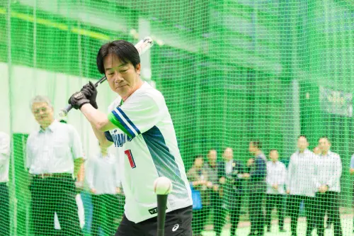 ▲賴清德推出全新系列節目「追夢事務所」，賴站上打擊區。（圖／總統府提供）