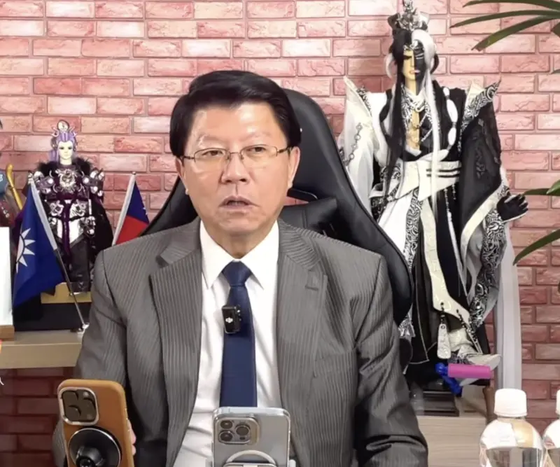 ▲國民黨立委謝龍介日前直播痛批，軍購都不買也不對，但前面欠的要趕快來。（圖／翻攝畫面）