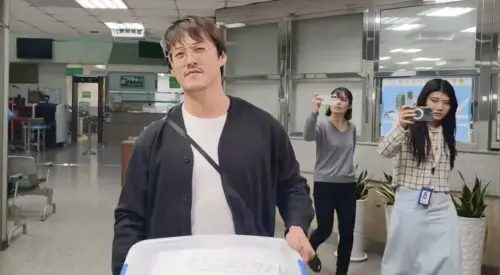 ▲中和分局張姓偵查佐，因先前涉中和分局洩密案曾被收押，8日解除羈押後，又因新案遭拘提以15萬元交保。（圖／翻攝畫面）