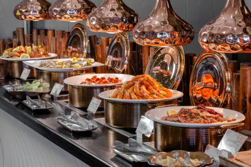 ▲墾丁凱撒「1212年終盛典」優惠活動，雙人享用自助晚餐，住宿只要1212元優惠。（圖／墾丁凱撒飯店提供kenting.caesarpark.com.tw）