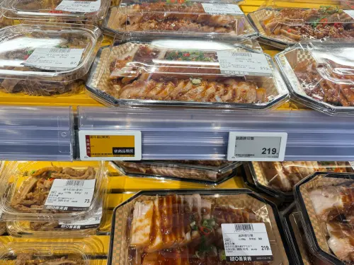 ▲全聯門市要全面導入電子價卡成本高達40億，未來全面導入之後，每年可減少數萬的碳排量。（圖／記者鍾怡婷攝）