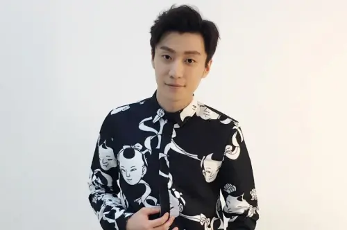 ▲喬任梁在2016年離世，死因曾遭疑是虐殺致死，而他的父母則出面闢謠，直指是憂鬱症導致。（圖／翻攝自喬任梁微博）