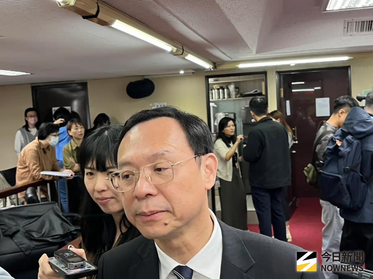 ▲衛福部長石崇良表示，急診、家醫科是否納入大外科進行醫美會再討論。（圖／記者張乃文攝）