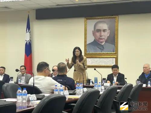 用擋軍購換「鄭習會」？鄭麗文大動作發律師函要《自由時報》澄清
