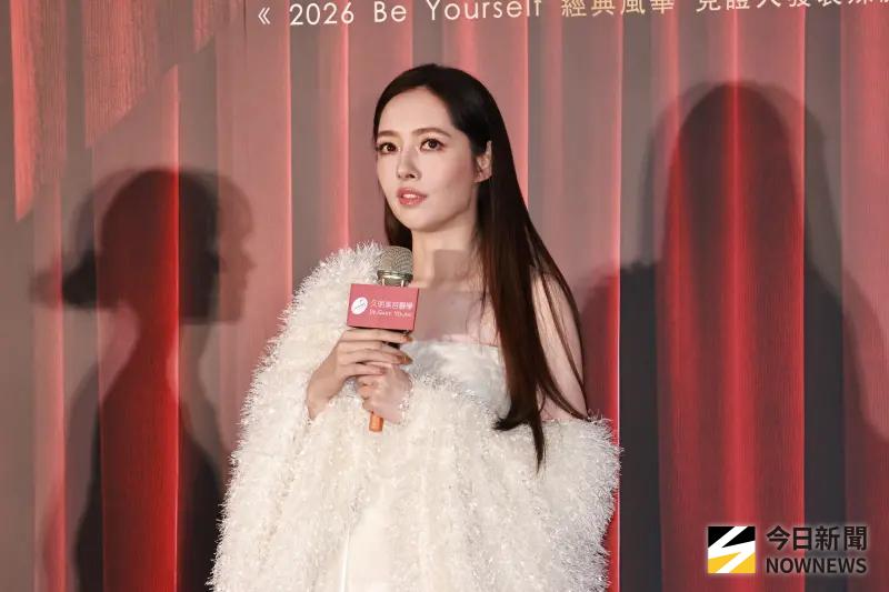 ▲郭碧婷（如圖）婚後堅持繼續工作，外傳她用自己的錢養活娘家，包括爸爸的7個孫子，郭爸駁斥傳聞，證實向太買了百坪土地給女兒。（圖／記者吳翊緁攝）