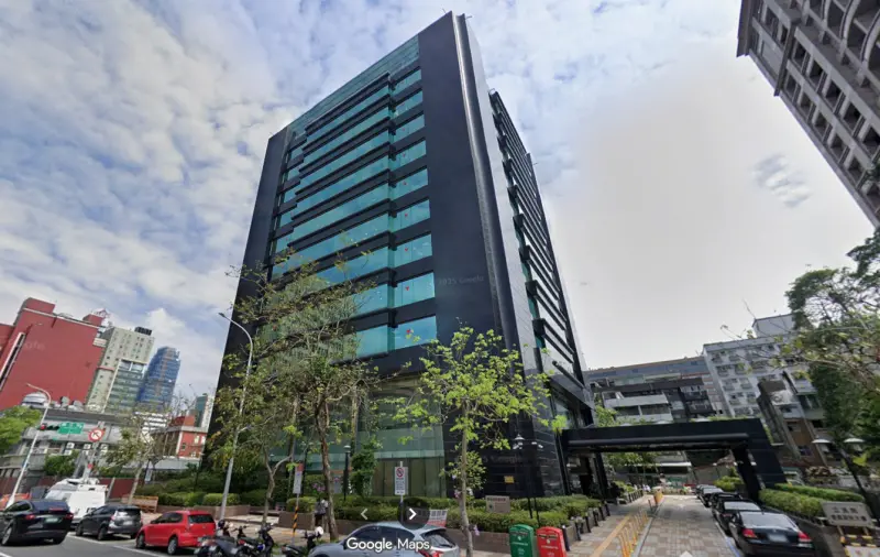 ▲國民黨立委陳玉珍提案修法要讓助理廢除罪化，引發爭議，但助理費要法制化，也困難重重。圖為位於濟南路上的立法委員研究大樓。（圖／翻攝Google地圖）