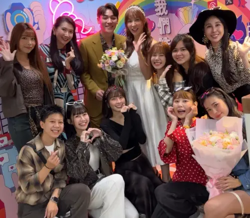 ▲陳晨威、啾啾登記現場曝光　峮峮、昀二都到了（圖／峮峮IG@qun_04）